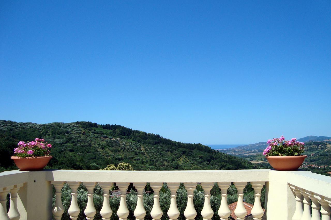 Villa Vincenza วัลโล เดลลา ลูคาเนีย ภายนอก รูปภาพ